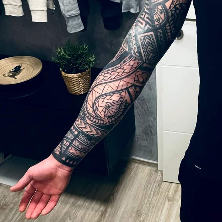 Polynesian Tattoo Neuss - Unterarm Innen Kensenich